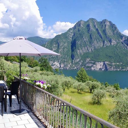 Casa Emilia Villa Riva di Solto Eksteriør bilde